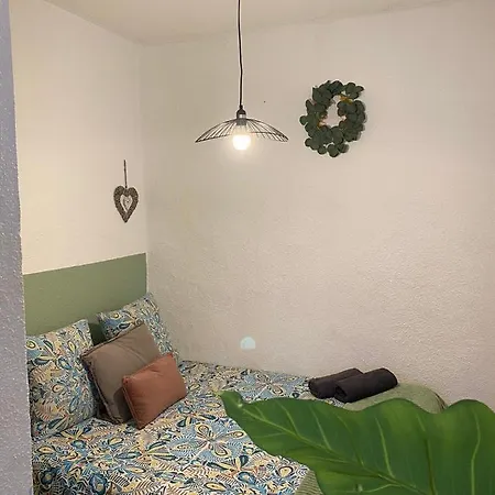 Appartement 3 Studios, Centre De La Bastide St Louis *