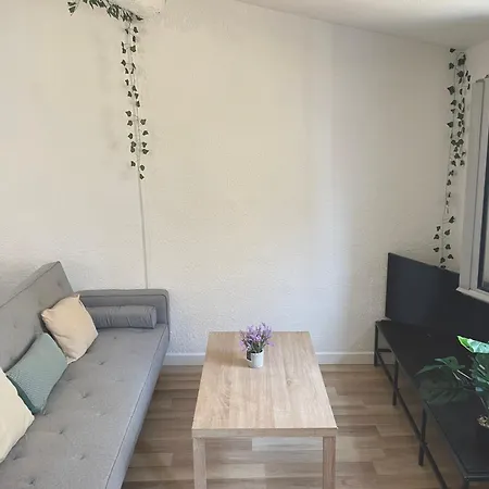 3 Studios, Centre De La Bastide St Louis Каркассон