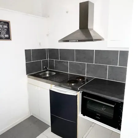 3 Studios, Centre De La Bastide St Louis Апартаменты *