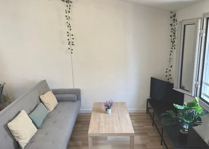 3 Studios, Centre De La Bastide St Louis Carcasona